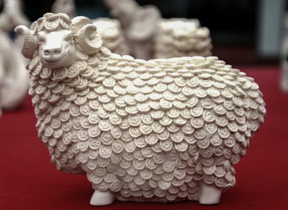 工艺品泥雕手板 工艺品泥雕手板